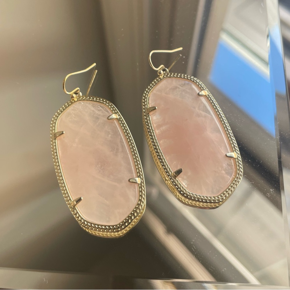 Kendra Scott Danielle gold statement earrings rose quartz